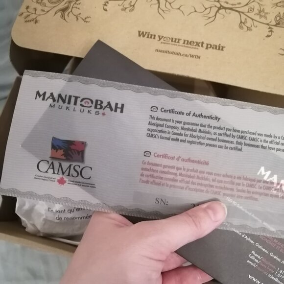 🇨🇦 New-In-Box Manitobah Mukluks Sunshine Moccasin (Suede) in Oak, NWT - Picture 5 of 6